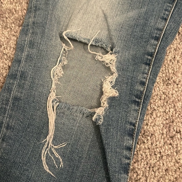 Mavi Ada Mid Rise Distressed Light Blue Wash Boyfriend Jeans 24X27 - Picture 4 of 11